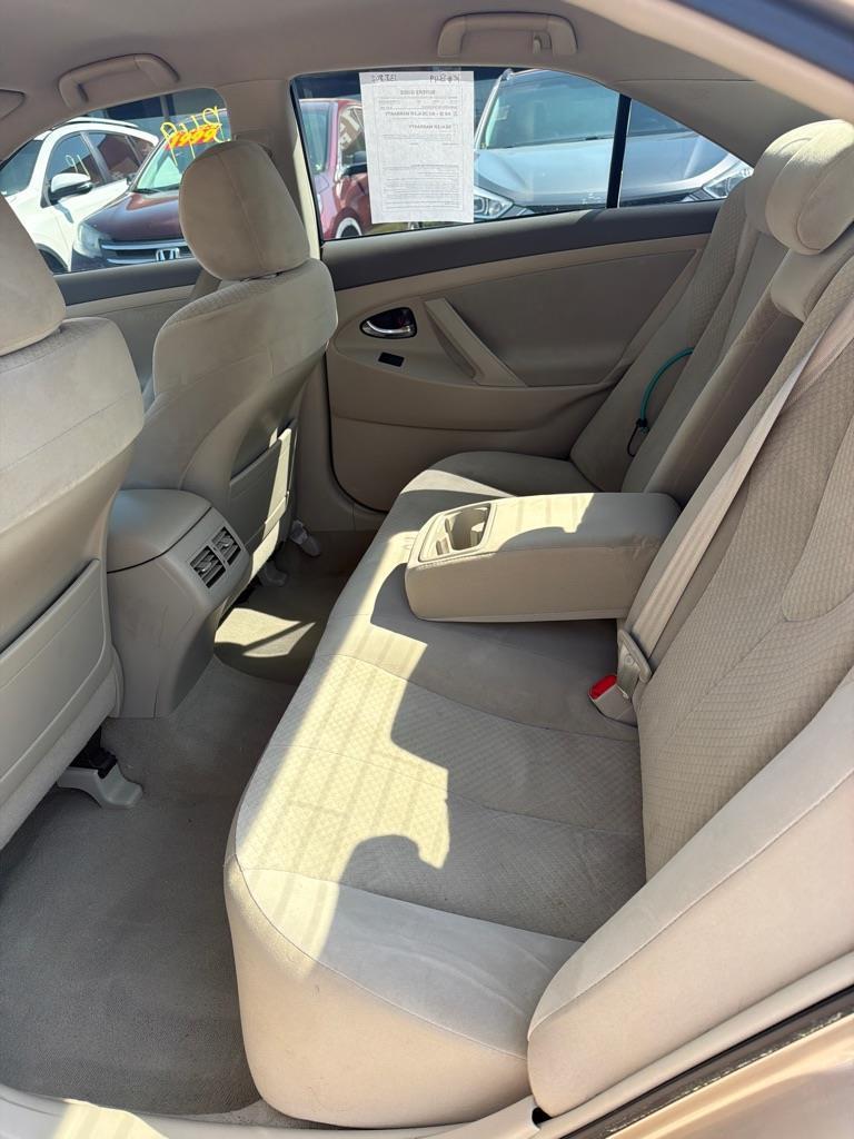 Toyota Camry Hybrid Sedan 2009