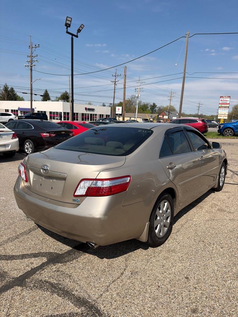 Toyota Camry Hybrid Sedan 2009