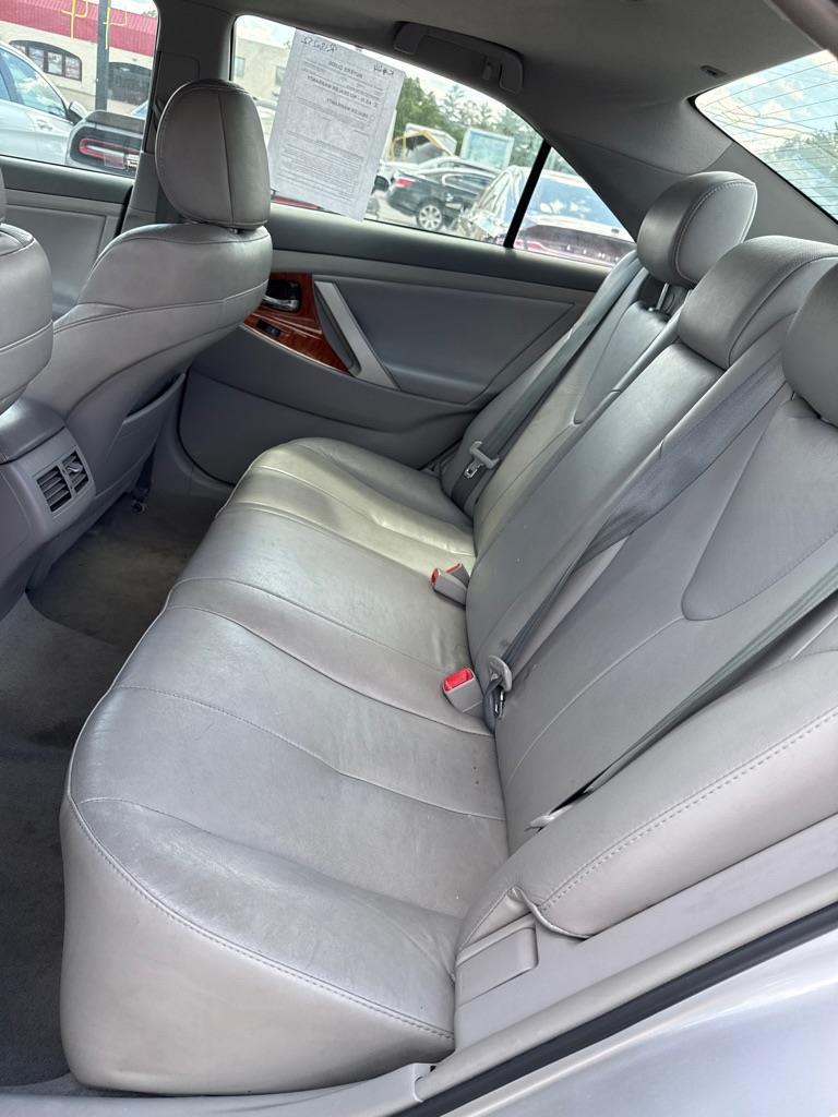 Toyota Camry SE 6-Spd MT 2010
