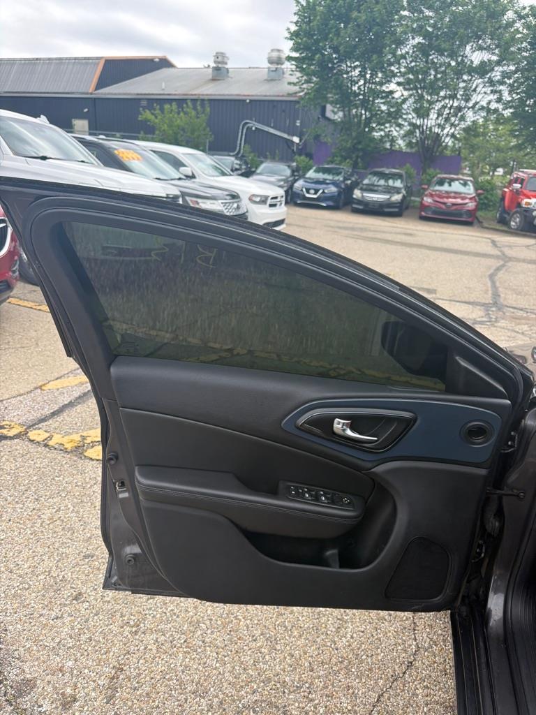 Chrysler 200 S 2016