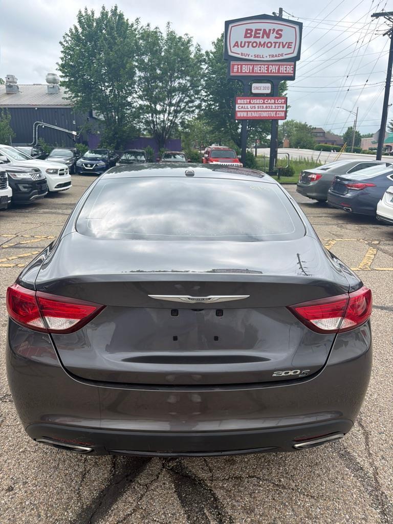 Chrysler 200 S 2016