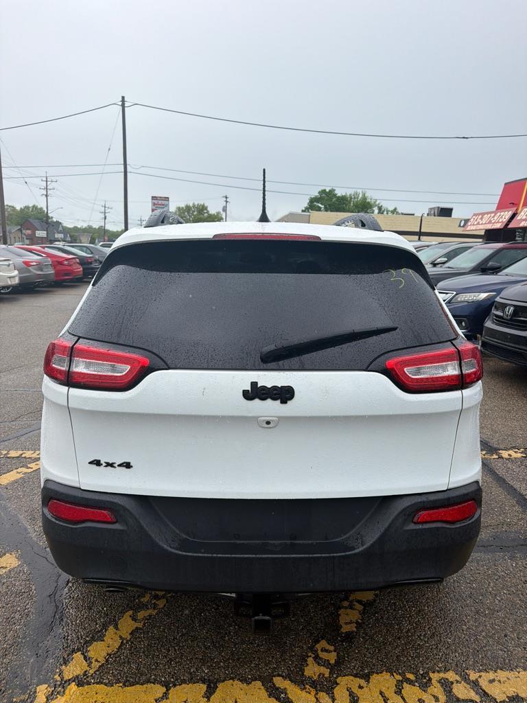 Jeep Cherokee Latitude 4WD 2016