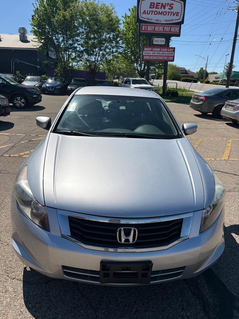 Honda Accord LX sedan AT 2010