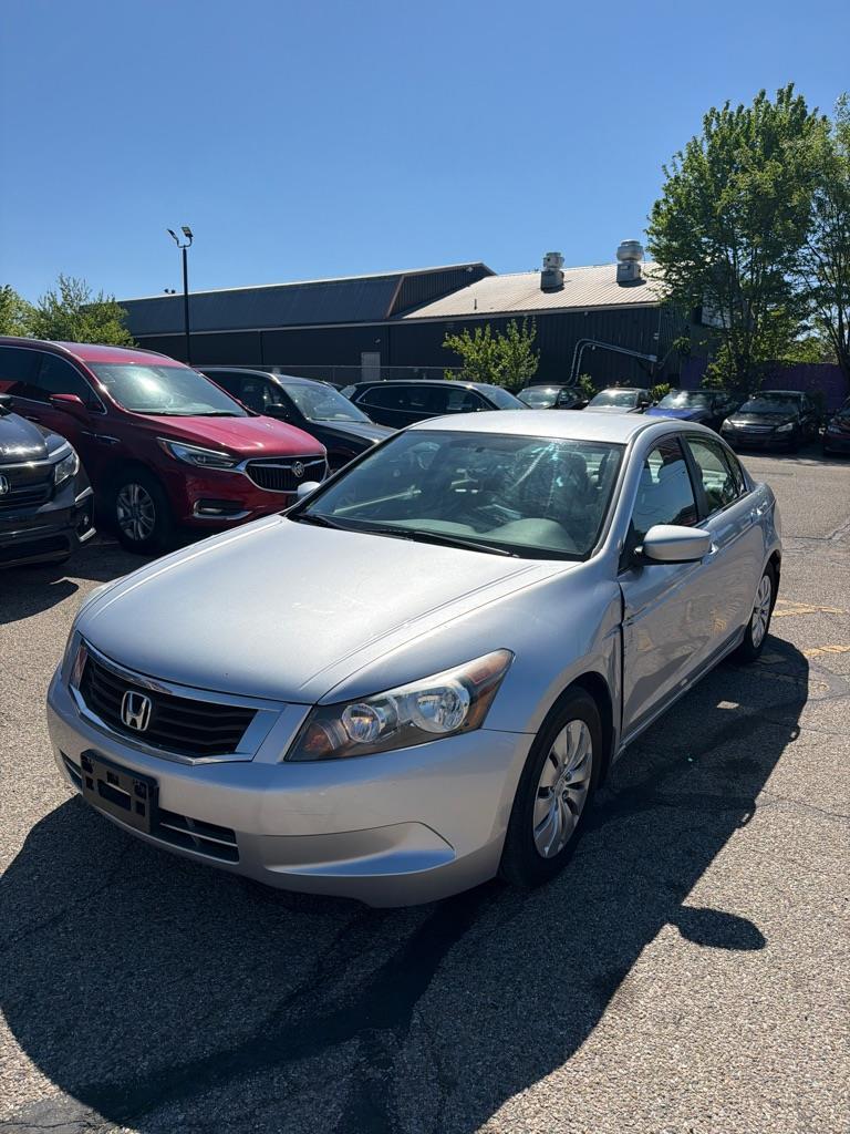 Honda Accord LX sedan AT 2010