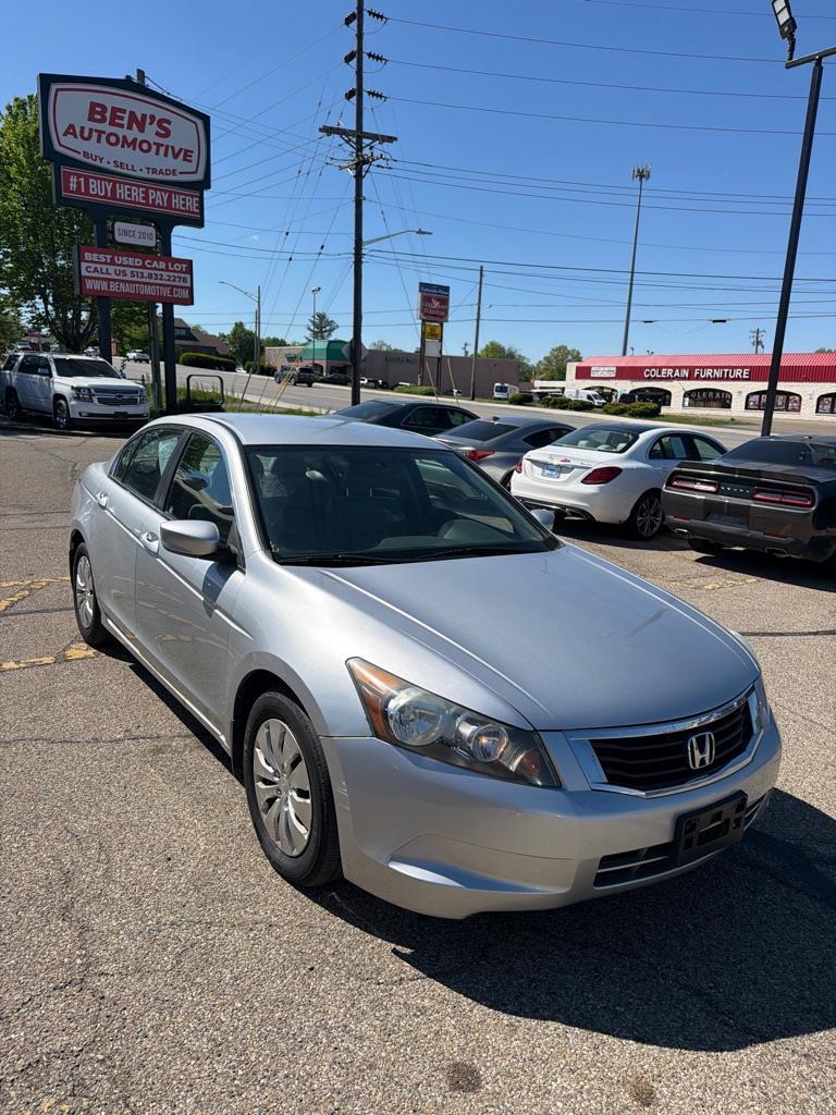 Honda Accord LX sedan AT 2010