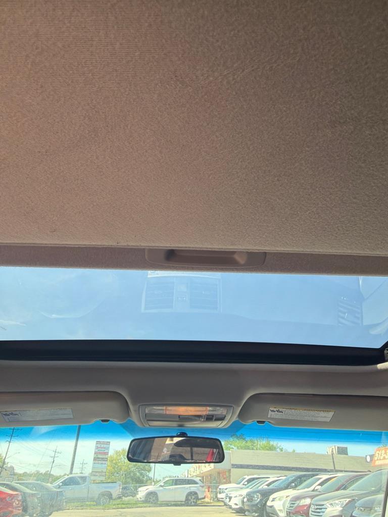 Toyota Camry SE 5-Spd AT 2009