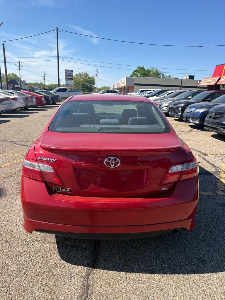 Toyota Camry SE 5-Spd AT 2009