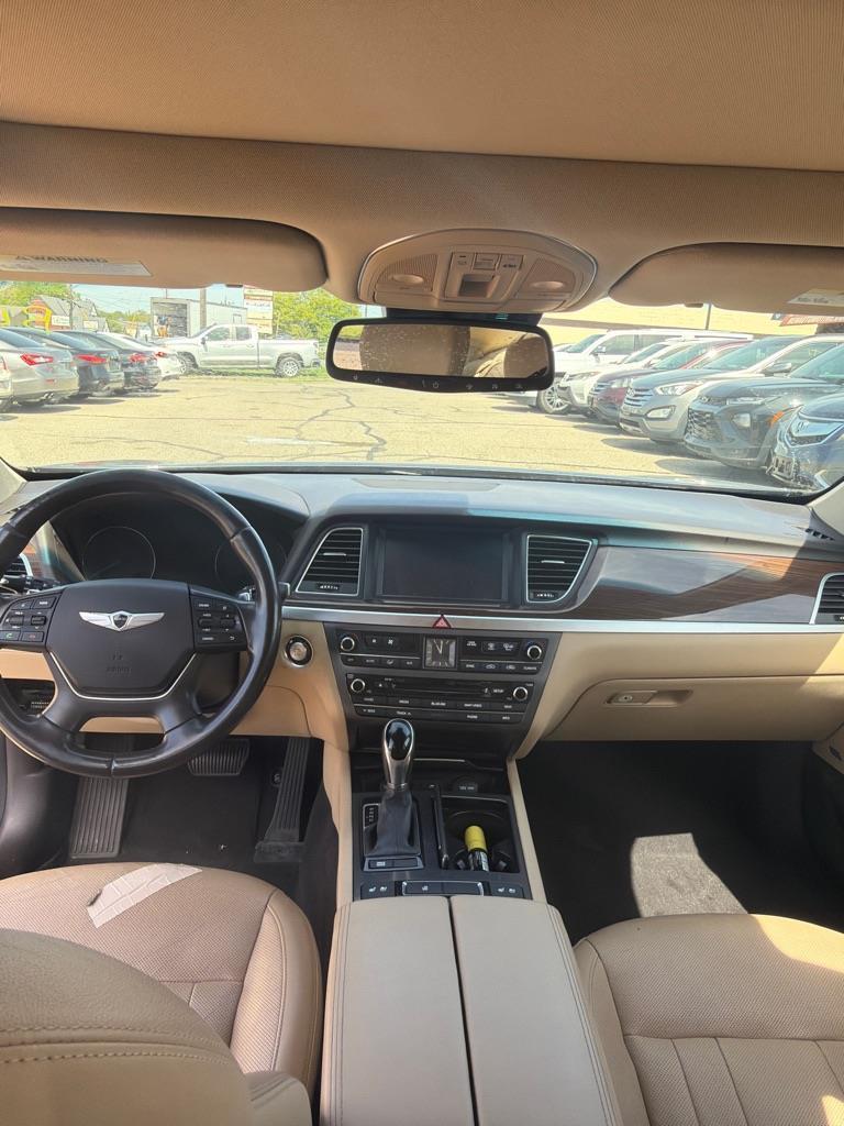 Hyundai Genesis 3.8L 2016