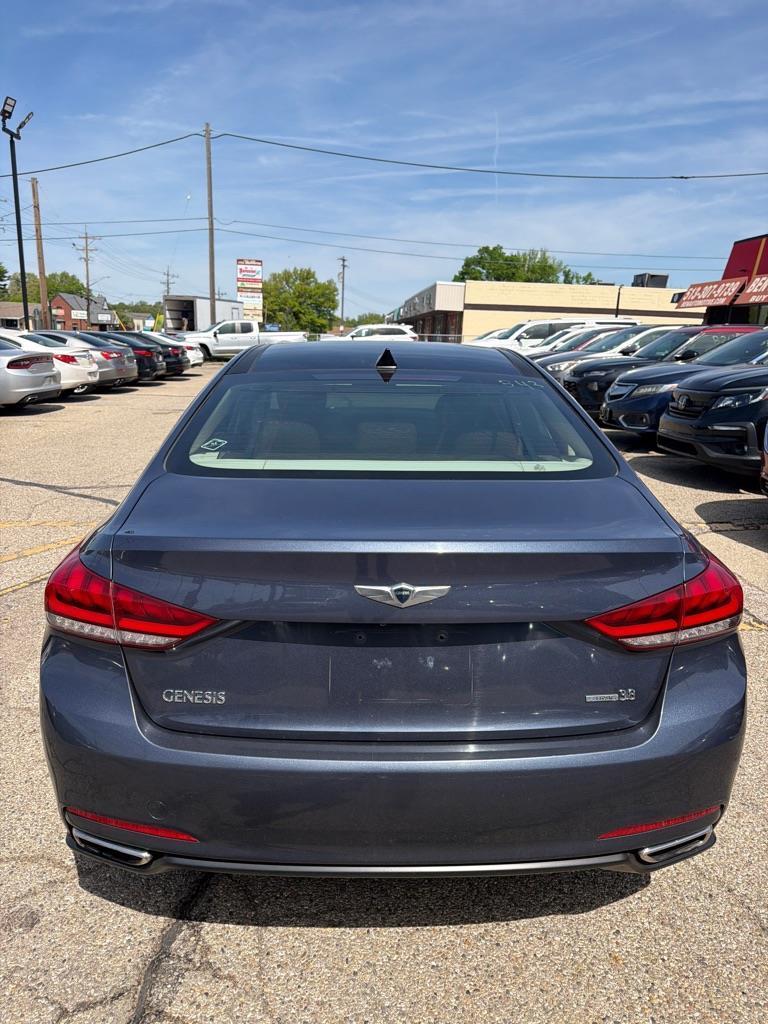 Hyundai Genesis 3.8L 2016