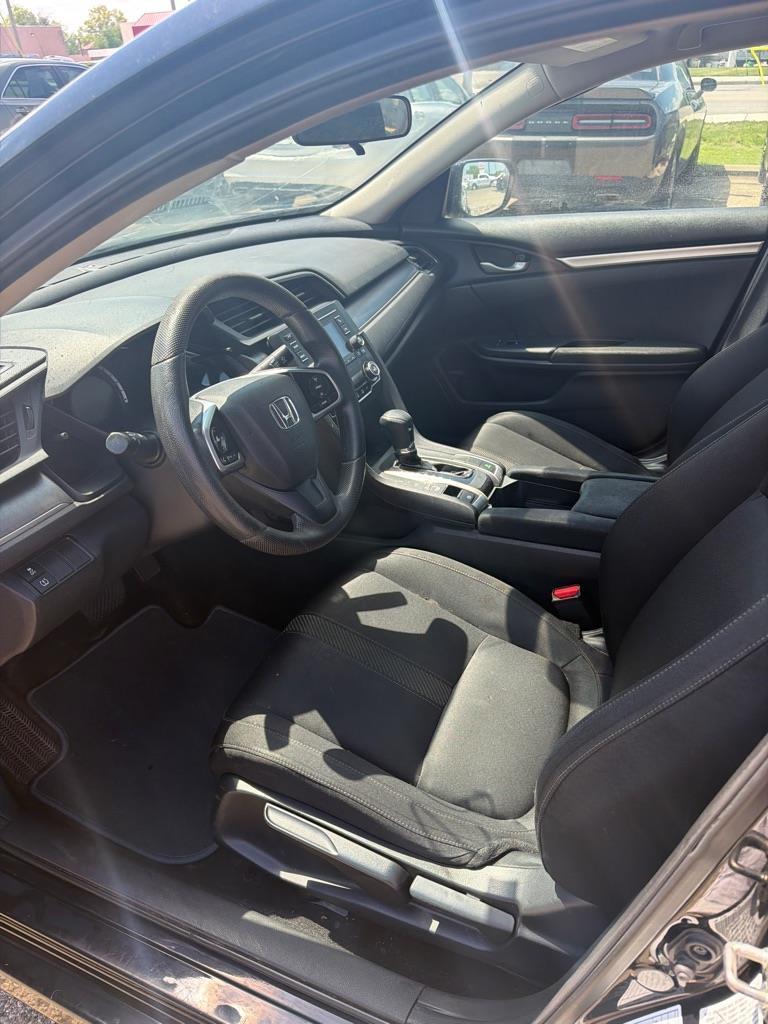 Honda Civic LX Sedan CVT 2017