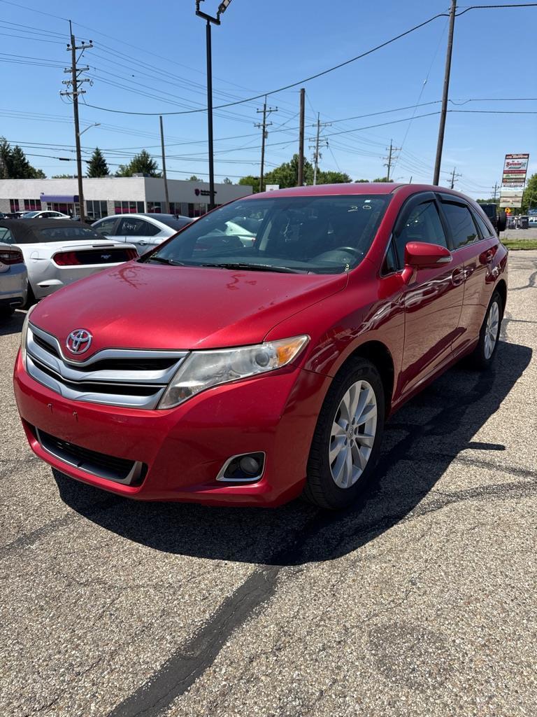 Toyota Venza LE I4 AWD 2013