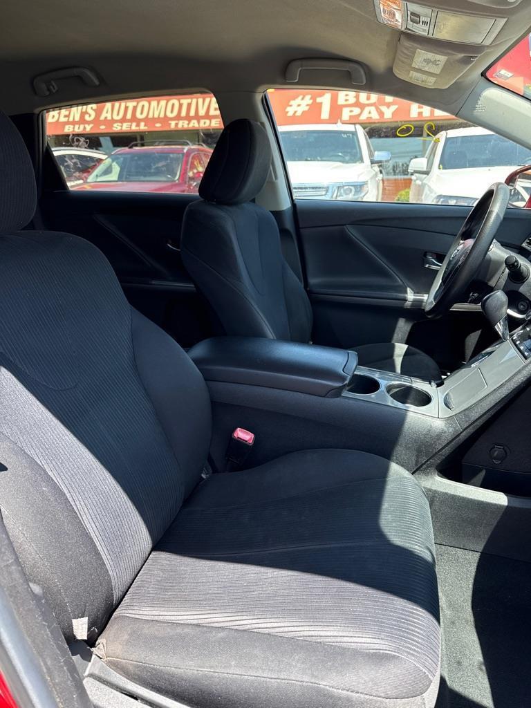 Toyota Venza LE I4 AWD 2013