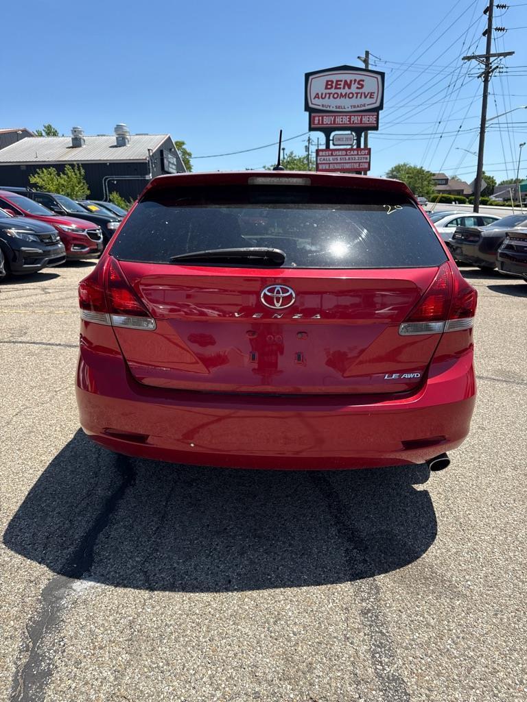 Toyota Venza LE I4 AWD 2013