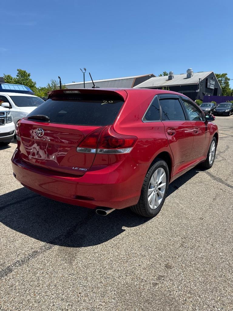 Toyota Venza LE I4 AWD 2013