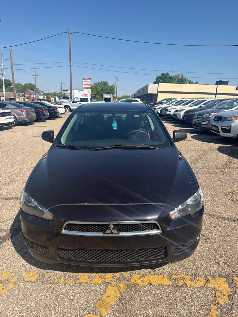 Mitsubishi Lancer ES 2014