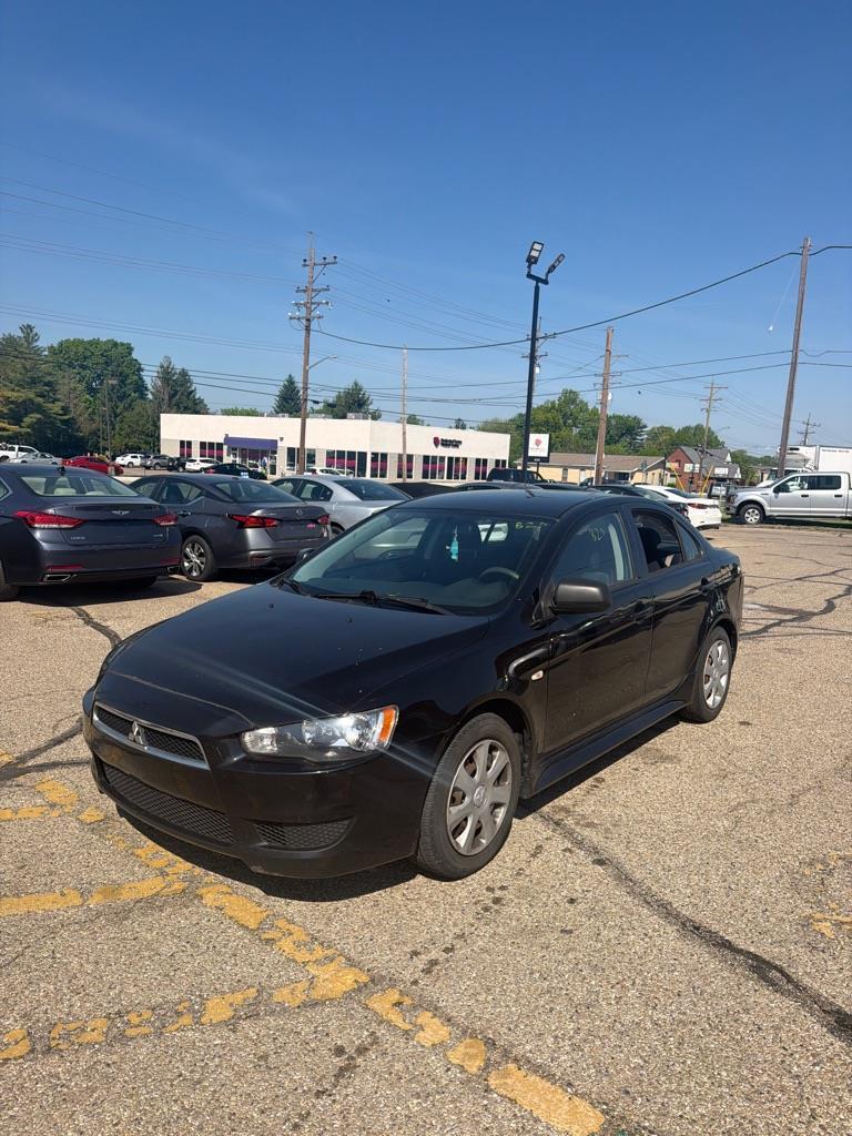 Mitsubishi Lancer ES 2014