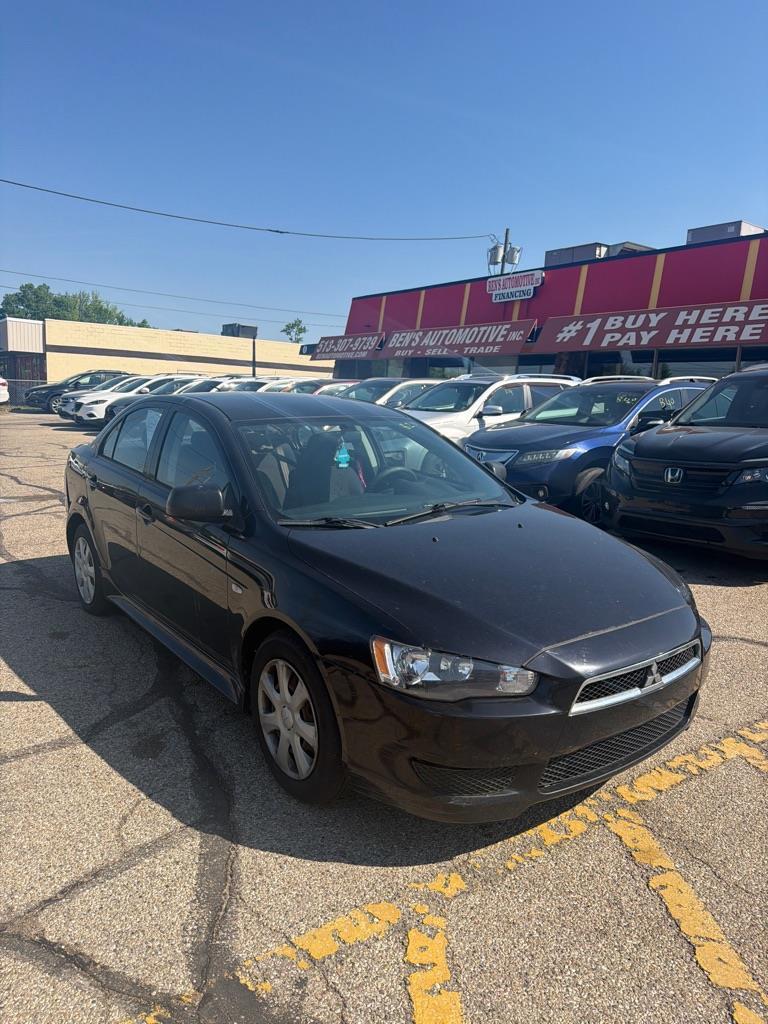 Mitsubishi Lancer ES 2014