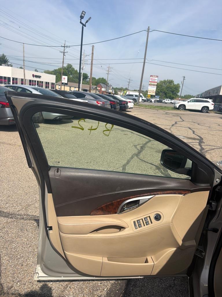 Buick LaCrosse CXL FWD 2010