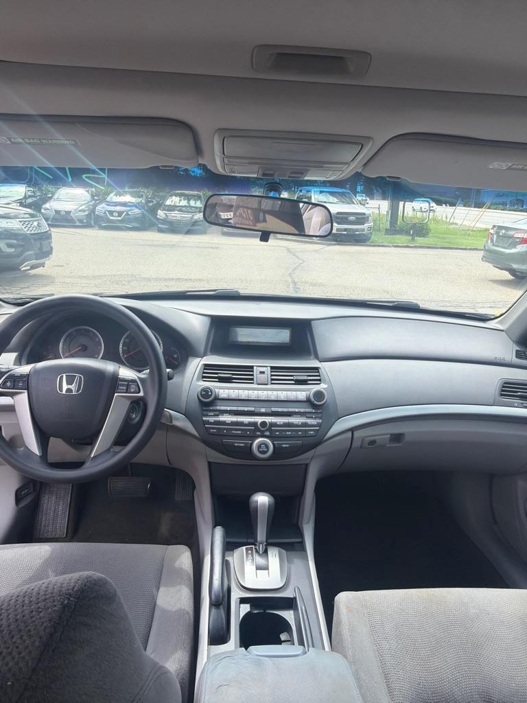 Honda Accord EX Sedan AT 2010