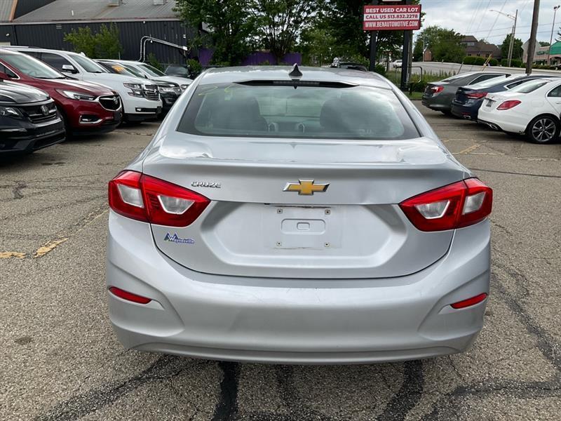 Chevrolet Cruze LS Auto 2016