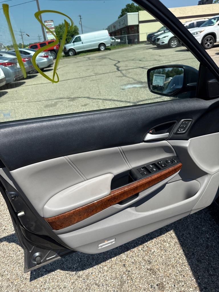 Honda Accord EX-L V6 Sedan AT 2012