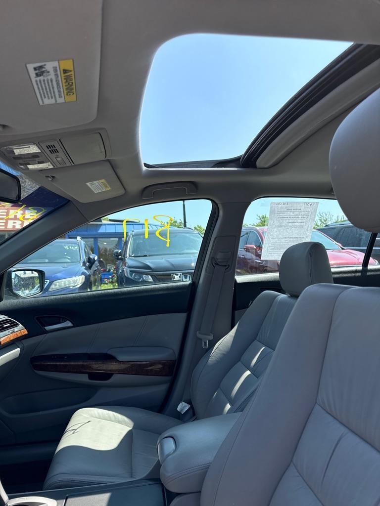 Honda Accord EX-L V6 Sedan AT 2012