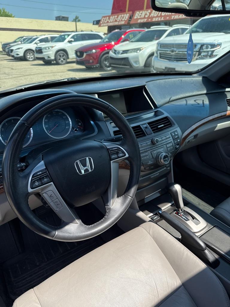 Honda Accord EX-L V6 Sedan AT 2012