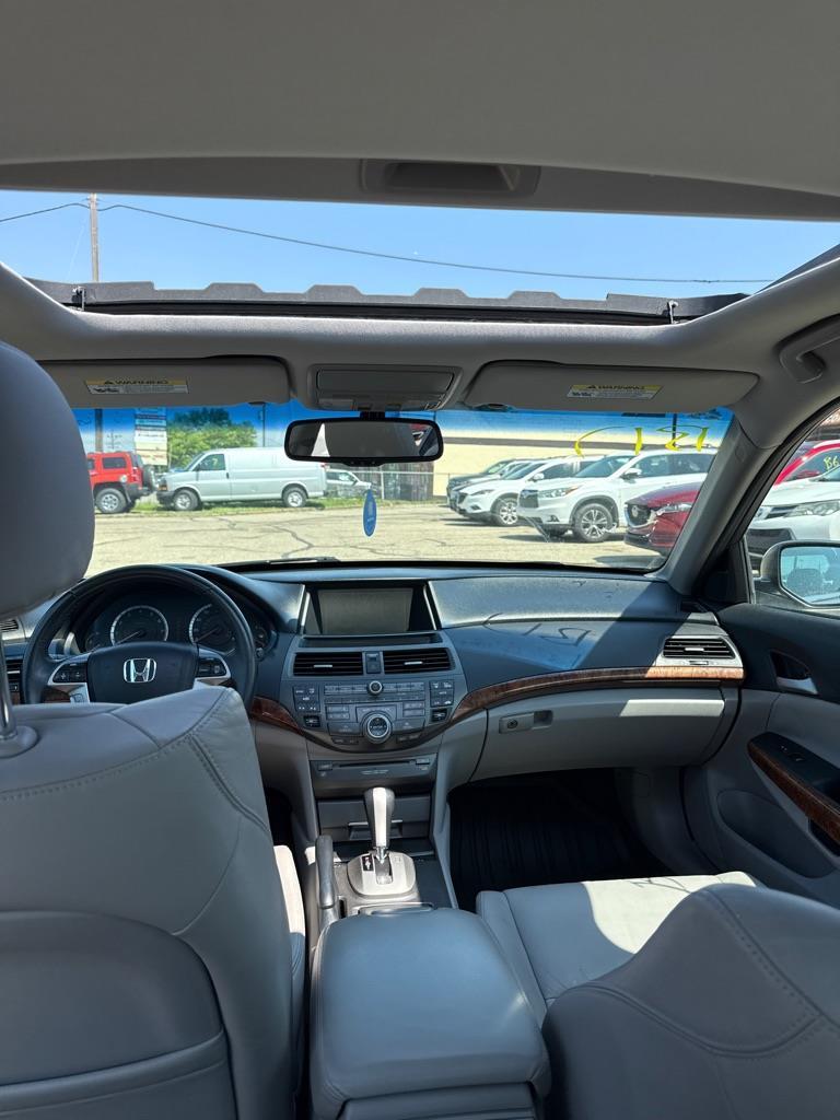 Honda Accord EX-L V6 Sedan AT 2012