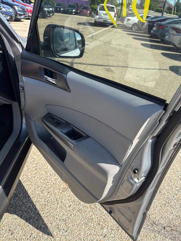 Subaru Forester 2.5X Premium 2011
