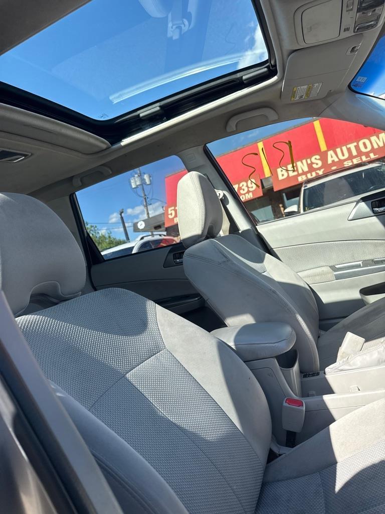 Subaru Forester 2.5X Premium 2011