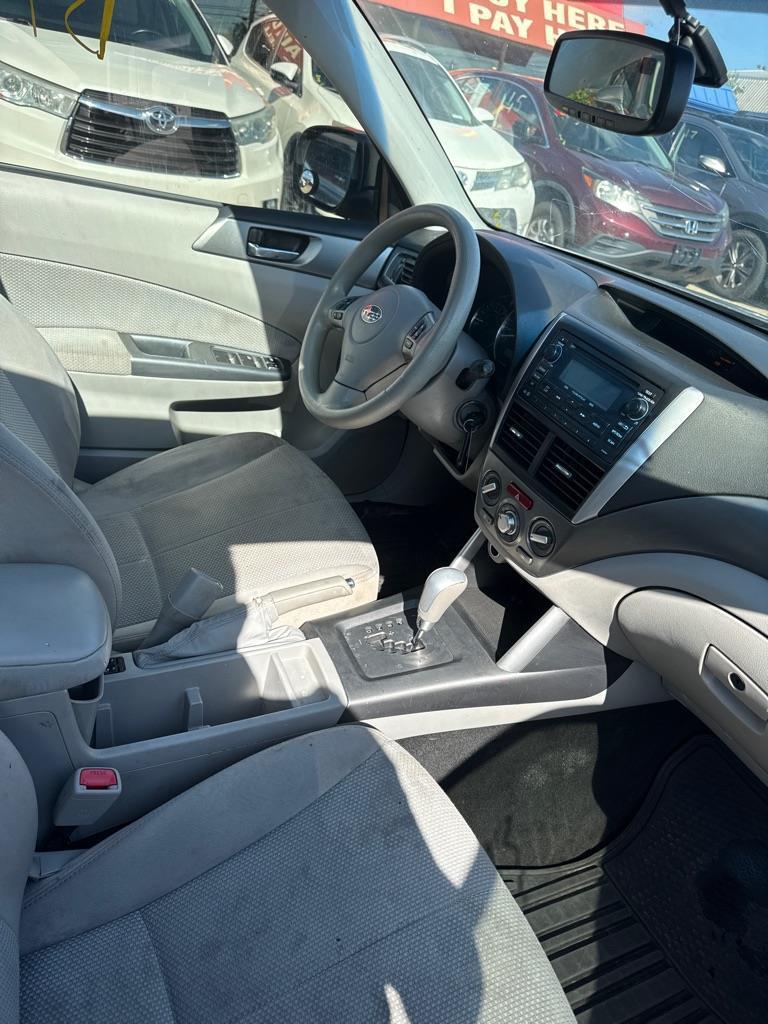 Subaru Forester 2.5X Premium 2011