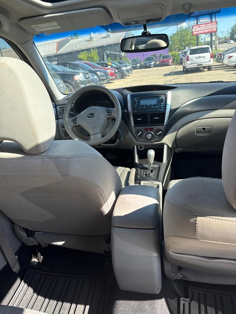 Subaru Forester 2.5X Premium 2011