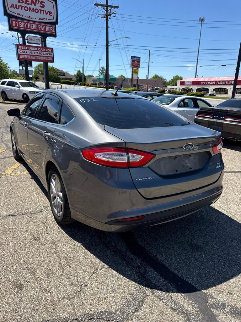 Ford Fusion SE 2013