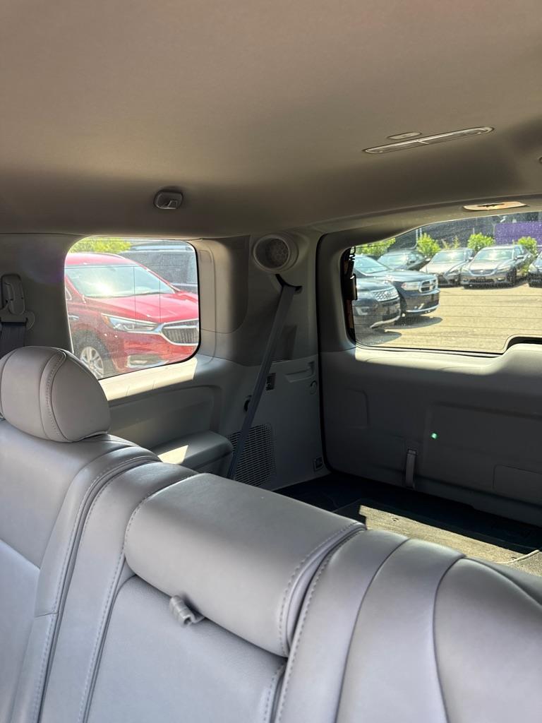 Honda Pilot EX-L 4WD 5-Spd AT with Navigation 2011