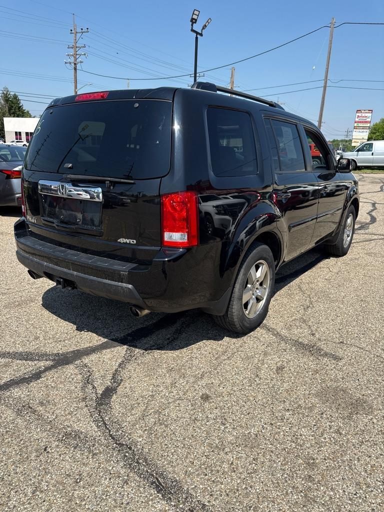 Honda Pilot EX-L 4WD 5-Spd AT with Navigation 2011