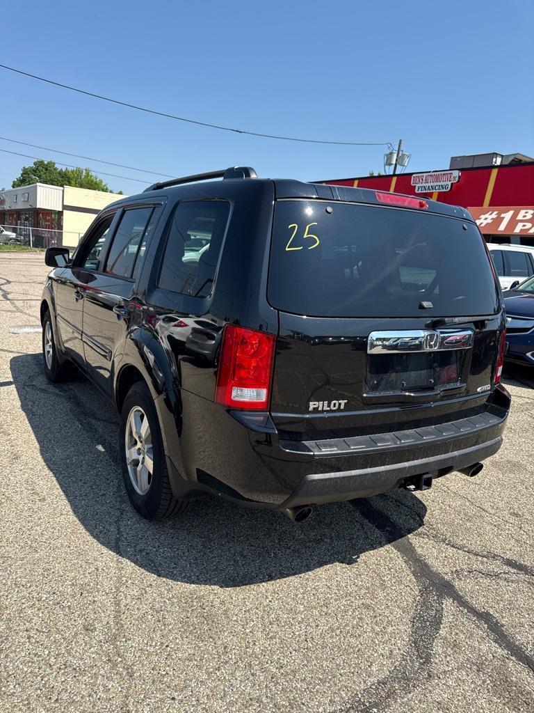 Honda Pilot EX-L 4WD 5-Spd AT with Navigation 2011