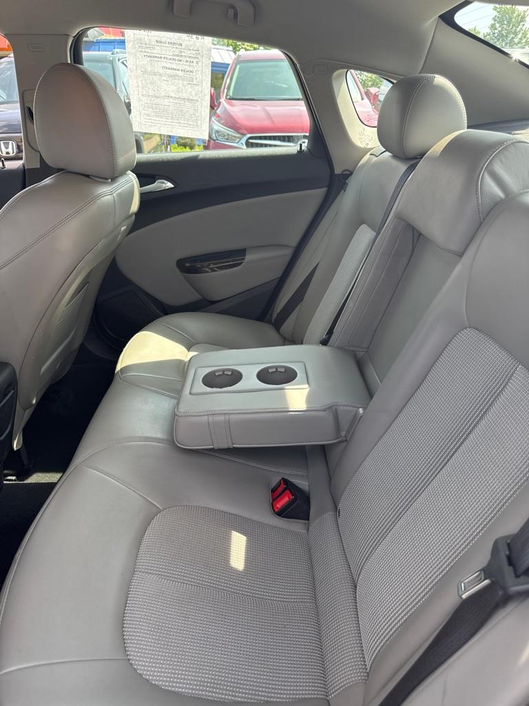 Buick Verano Base 2014