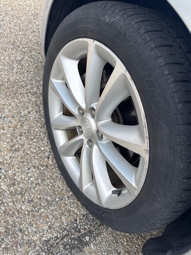 Buick Verano Base 2014