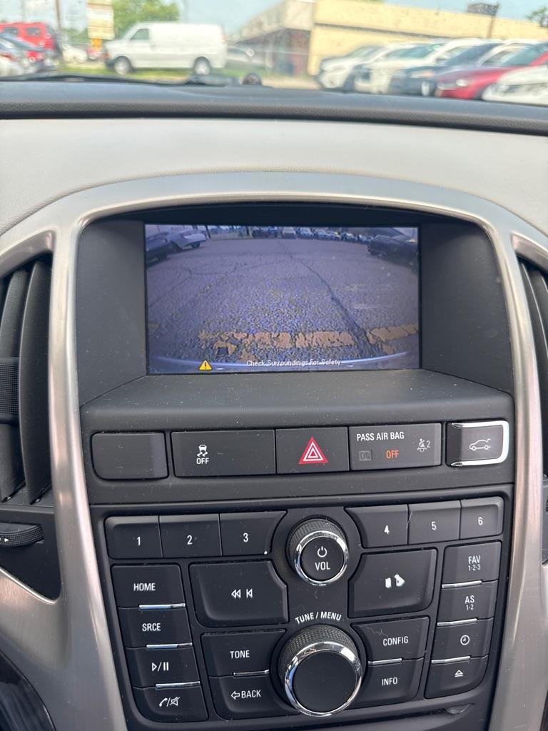 Buick Verano Base 2014