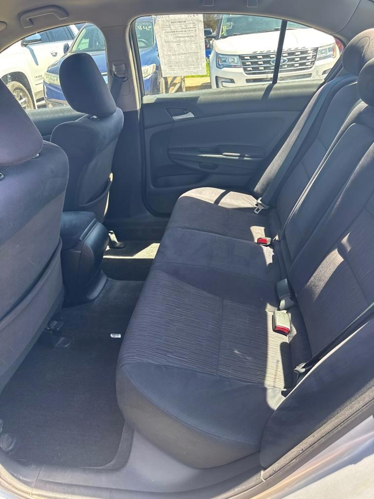 Honda Accord LX-P Sedan AT 2012