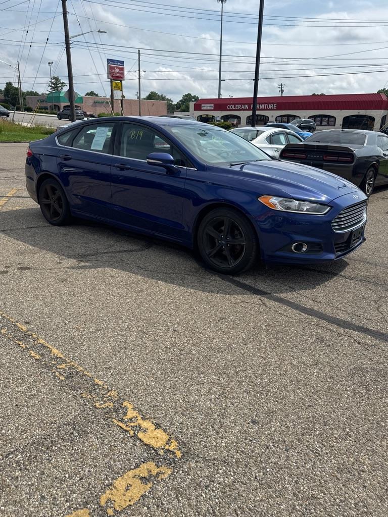 Ford Fusion SE 2016