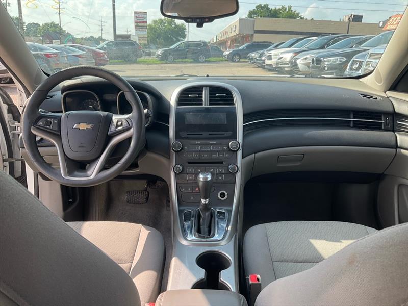 Chevrolet Malibu LS 2013