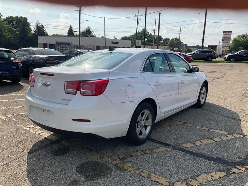 Chevrolet Malibu LS 2013