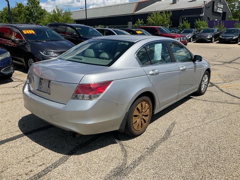 Honda Accord LX sedan AT 2010