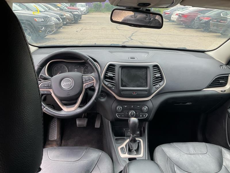 Jeep Cherokee Latitude FWD 2014