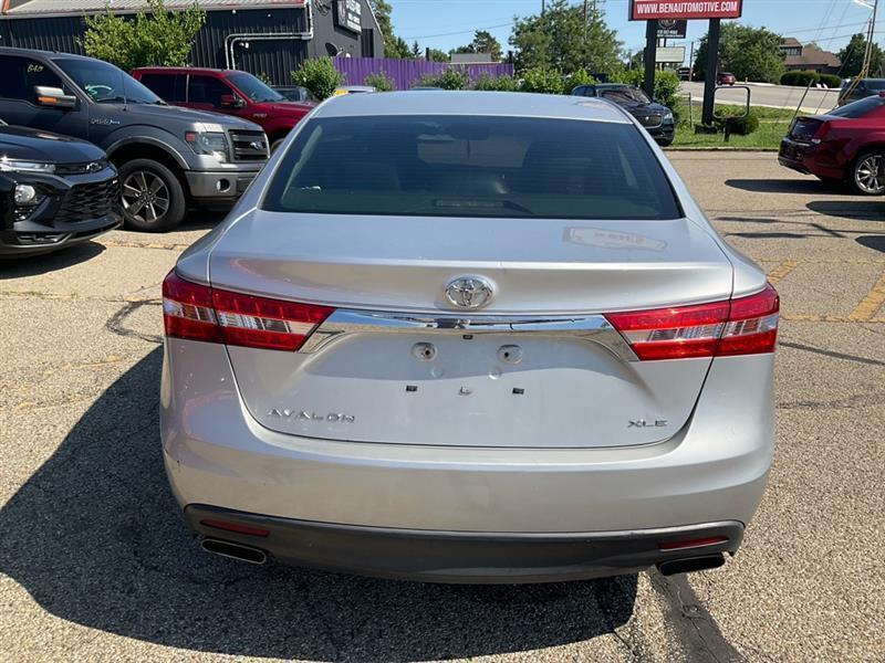Toyota Avalon XLE 2013