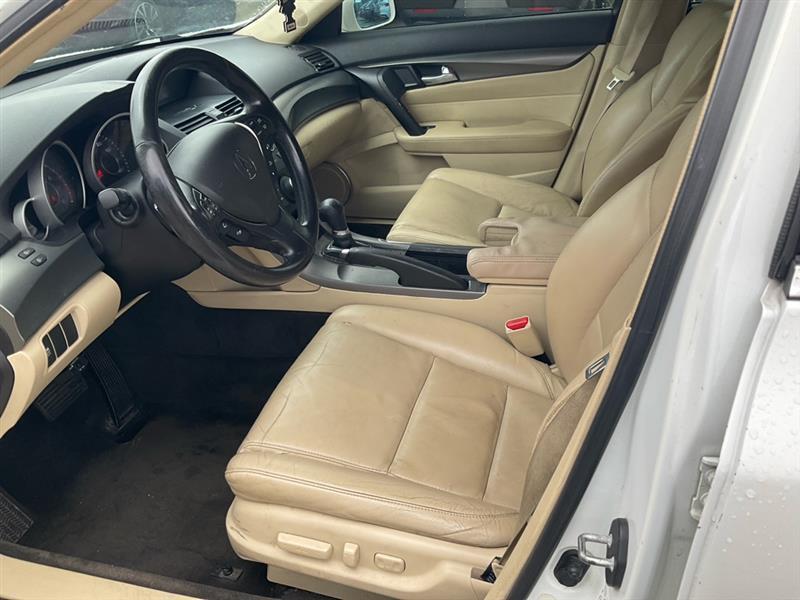 Acura TL 6-Speed AT 2012