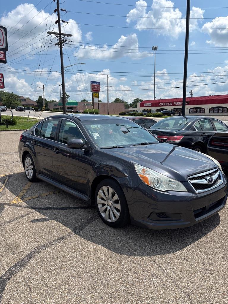 Subaru Legacy 2.5i Limited 2011