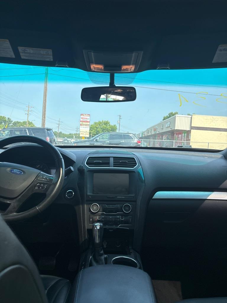 Ford Explorer XLT 4WD 2016