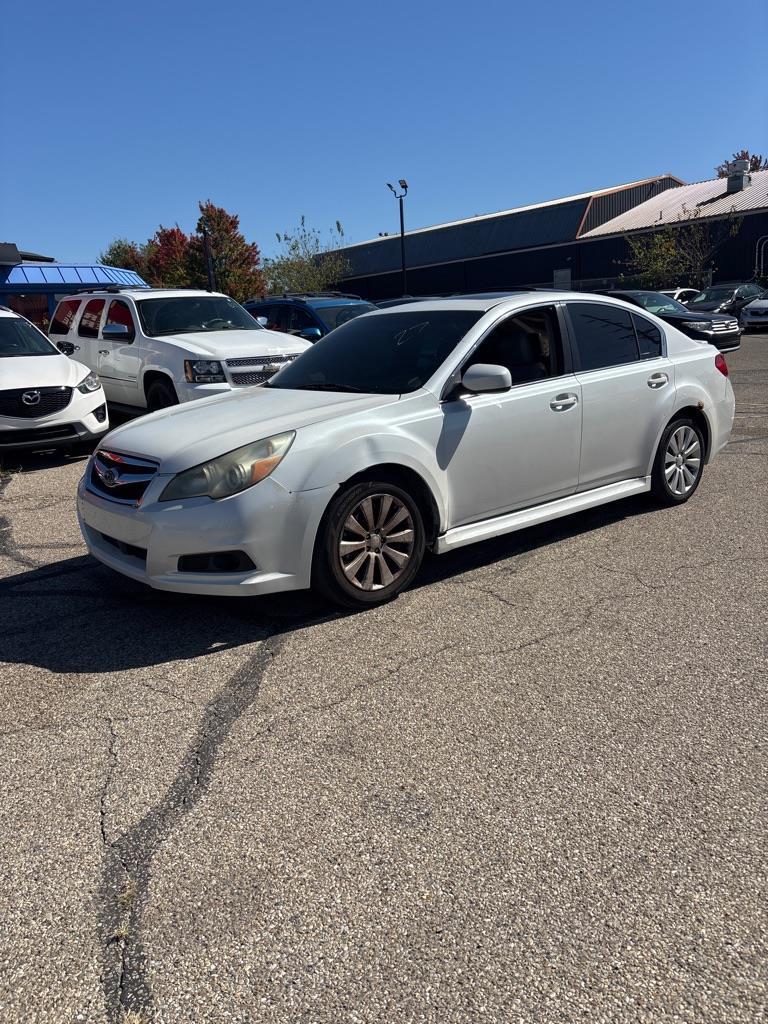 Subaru Legacy 2.5i Limited 2011